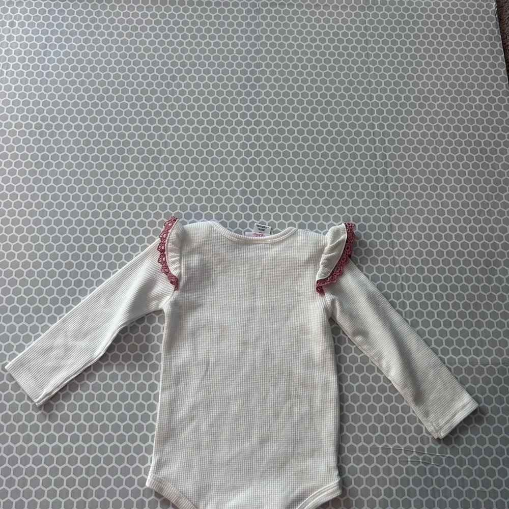 NWT Little Lass Baby Cream and Pink 4 Piece Set with Hat Size 24M - Picture 6 of 16